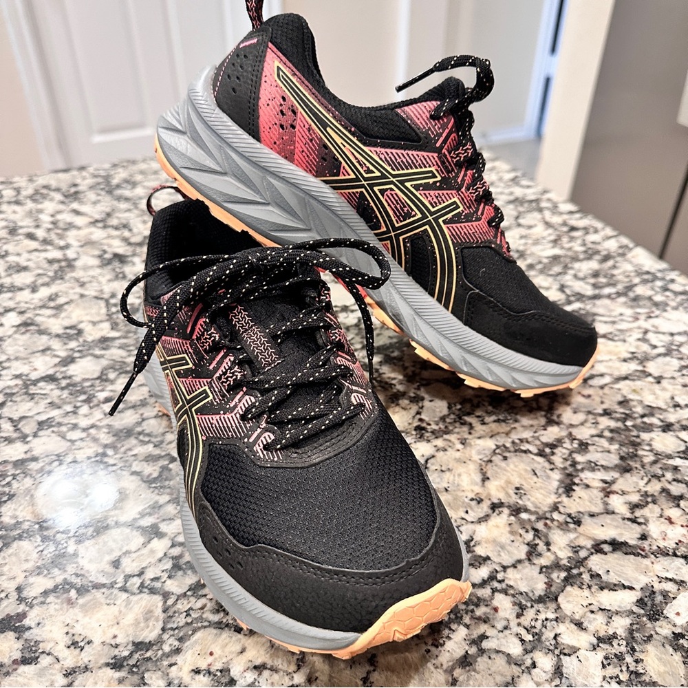 ASICS Women's Gel-Venture 9 running shoes size 7